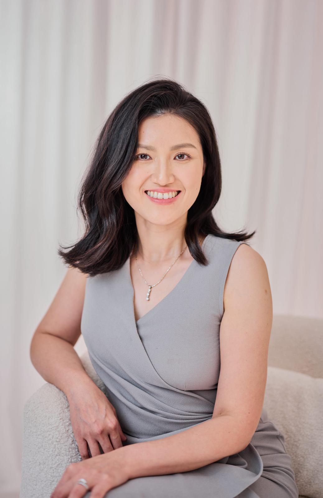 Dr Inge Putri